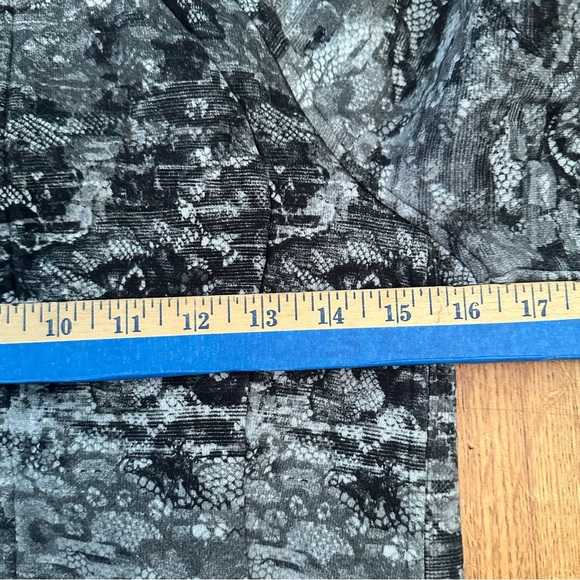 Lululemon Scuba Hoodie  Light Cotton Fleece Masked Lace Starlight Black- S 6 (n - Picture 11 of 11